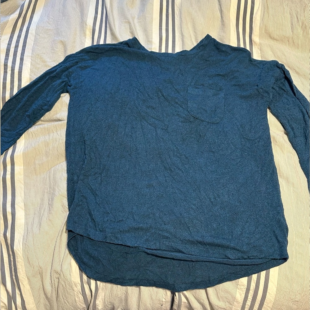 A new day long sleeve shirt | size S